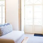 Aposentus - Charming Center Apartment With Balcony