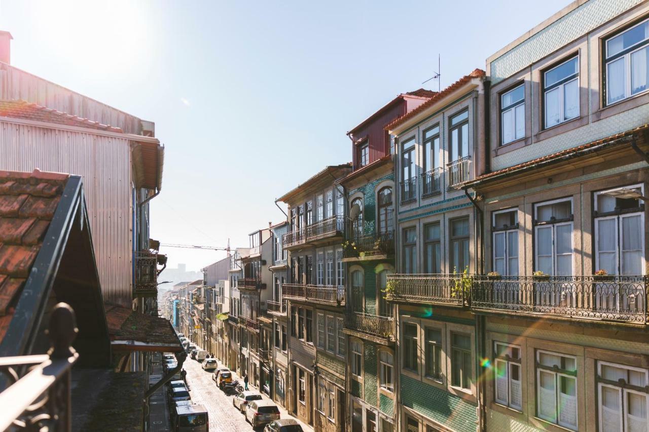 Aposentus - Charming Center With Balcony Apartment Porto